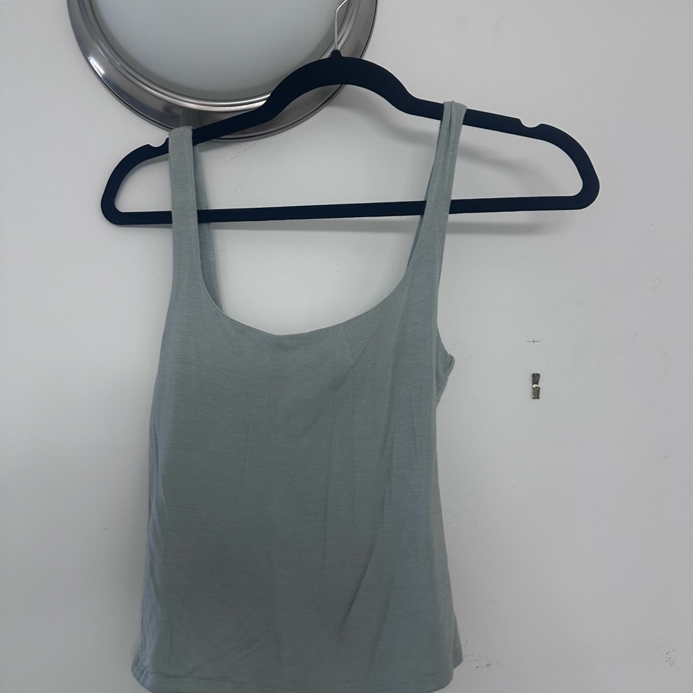 Array Women's Green Sheen Tank Top